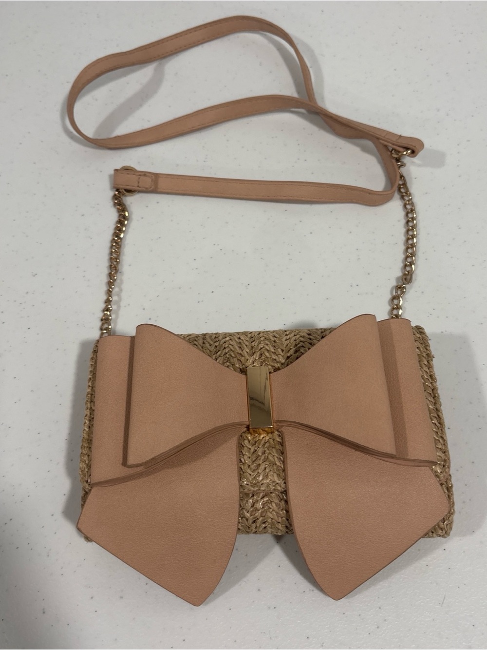 Peach Bow Straw Crossbody Bag with Gold Chain